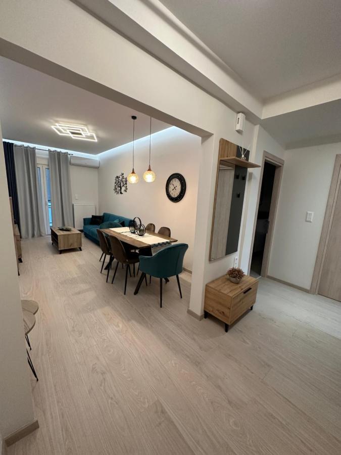 Jj Volos Luxury Center Home מראה חיצוני תמונה