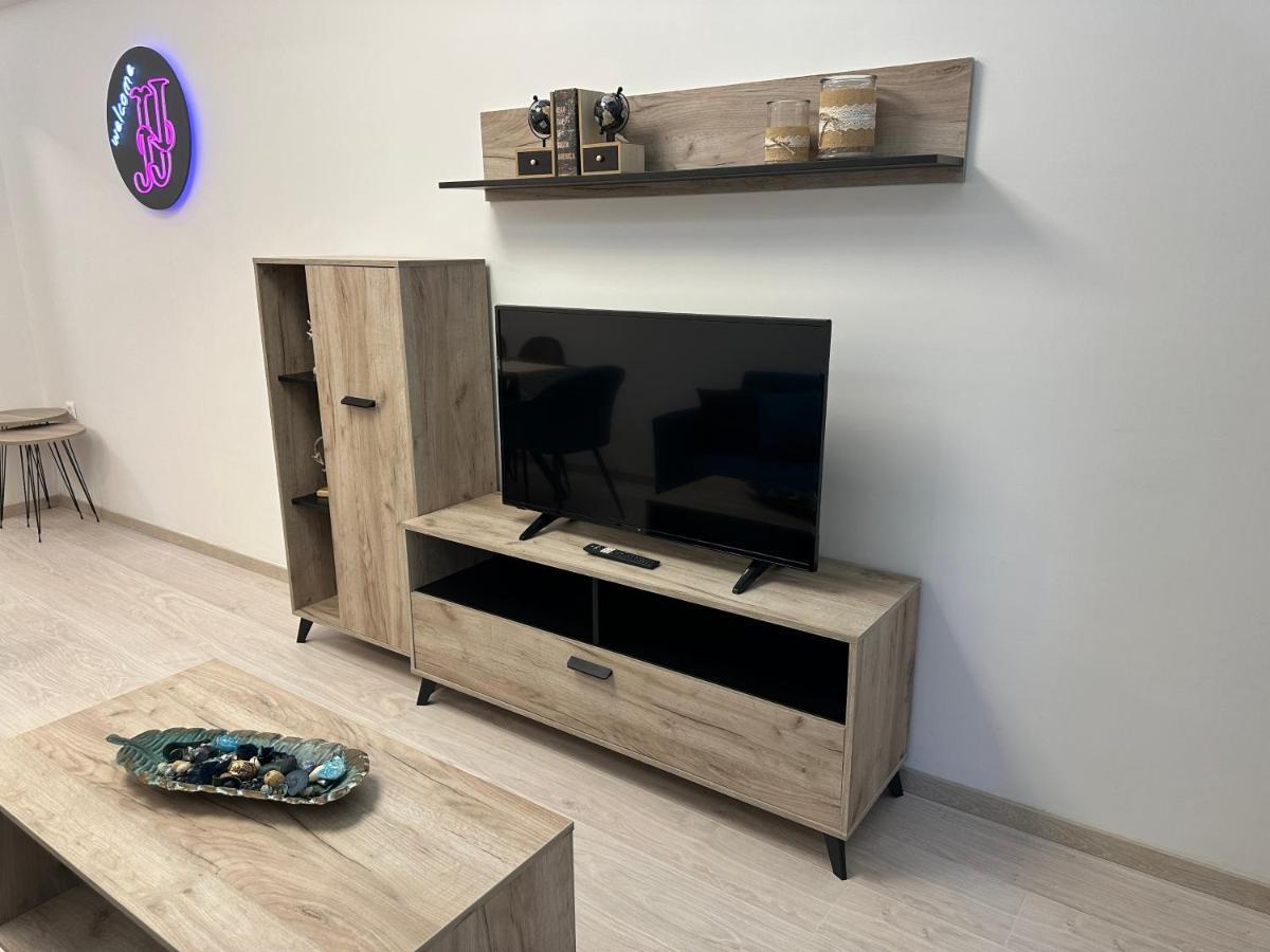 Jj Volos Luxury Center Home מראה חיצוני תמונה
